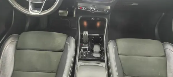 Volvo XC 40 2.0 D3 R-Design Geartronic 34