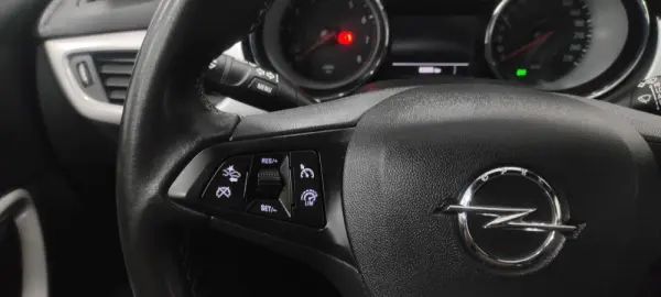 Opel Astra 1.2 Turbo 31