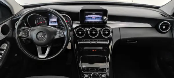 Mercedes-Benz C 220 (BlueTEC) d Station 7G-TRONIC Avantgarde 25