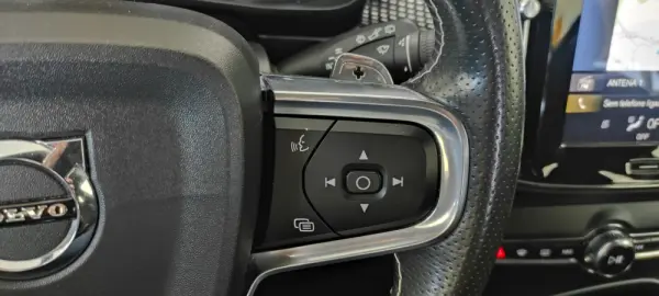 Volvo XC 40 2.0 D3 R-Design Geartronic 38