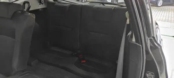 Nissan Qashqai +2 Outro 6