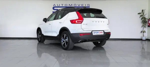 Volvo XC 40 2.0 D3 R-Design Geartronic 4