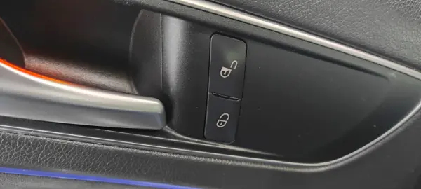 Mercedes-Benz A 180 CDi BE AMG Line 41