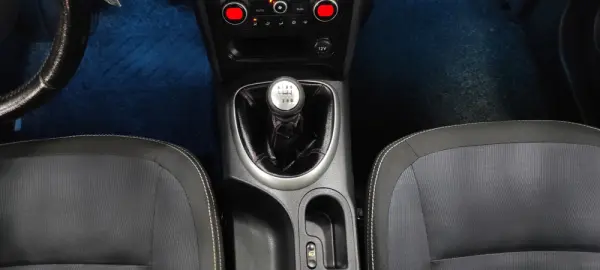 Nissan Qashqai +2 Outro 33