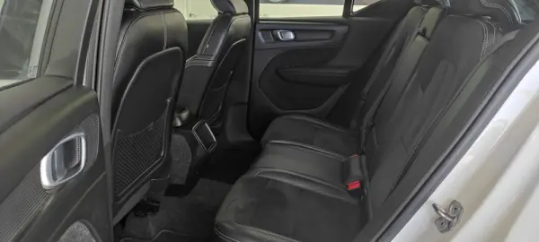 Volvo XC 40 2.0 D3 R-Design Geartronic 6