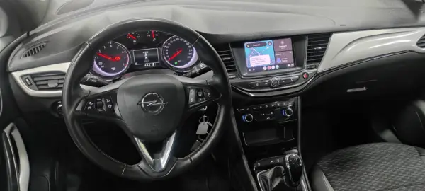 Opel Astra 1.2 Turbo 9