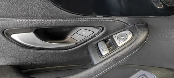 Mercedes-Benz C 220 CDI BE 28