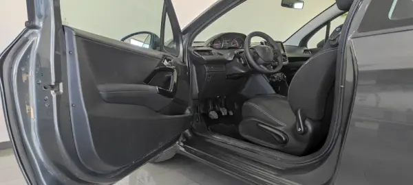 Peugeot 208 PureTech 68 Active 15