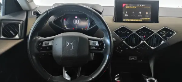 DS DS3 Crossback 9