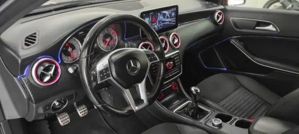 Mercedes-Benz A 180 CDi BE AMG Line 18
