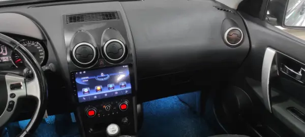 Nissan Qashqai +2 Outro 27