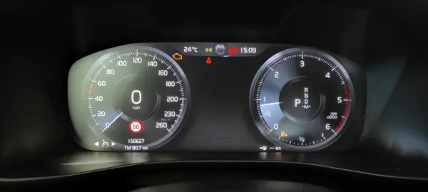 Volvo XC 40 2.0 D3 R-Design Geartronic 35