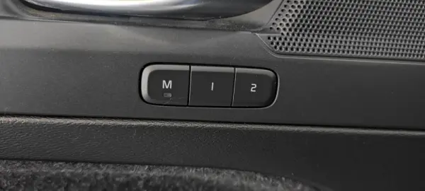 Volvo XC 40 2.0 D3 R-Design Geartronic 40