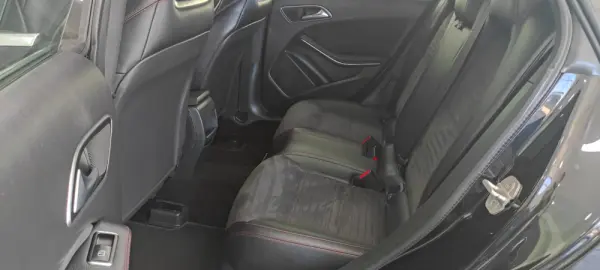 Mercedes-Benz CLA 180 d Shooting Brake AMG Line 18