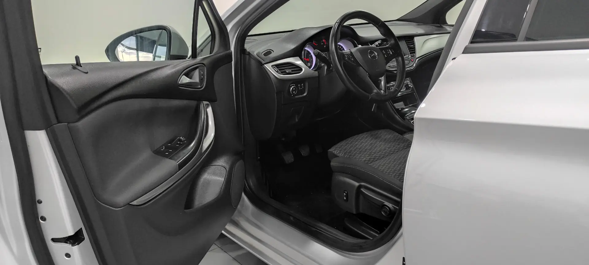 Opel Astra 1.2 Turbo 15