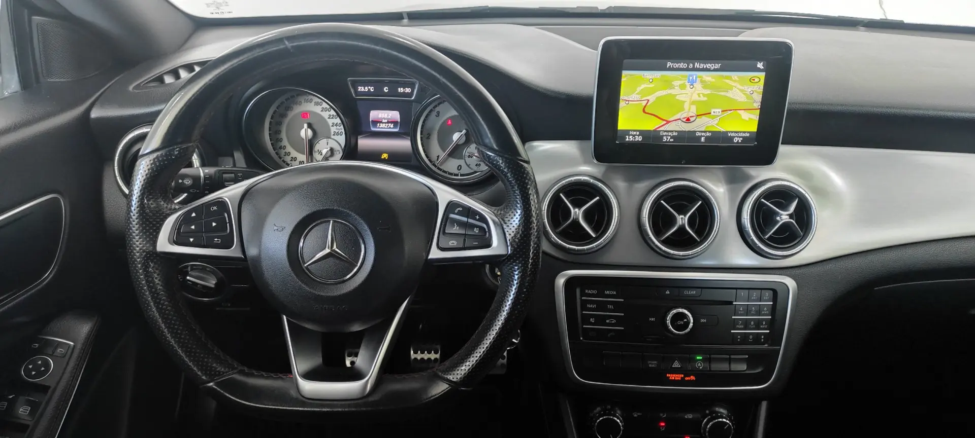 Mercedes-Benz CLA 180 d Shooting Brake AMG Line 26