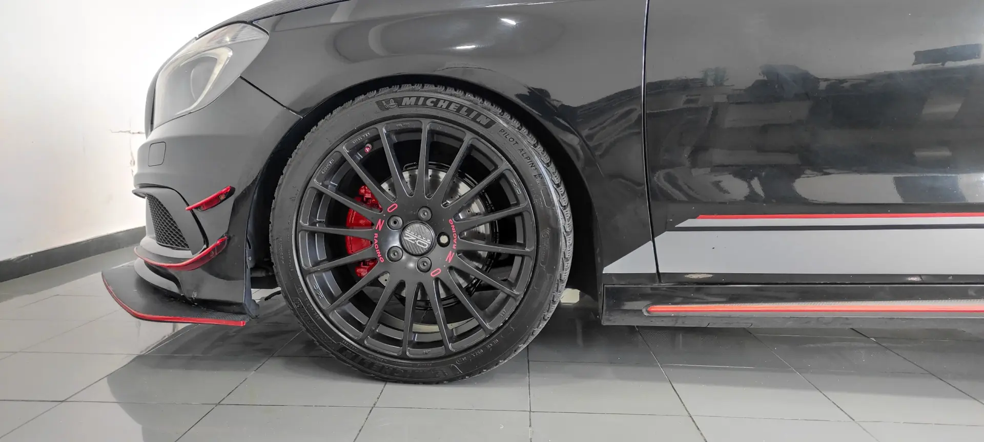 Mercedes-Benz A 180 CDi BE AMG Line 42