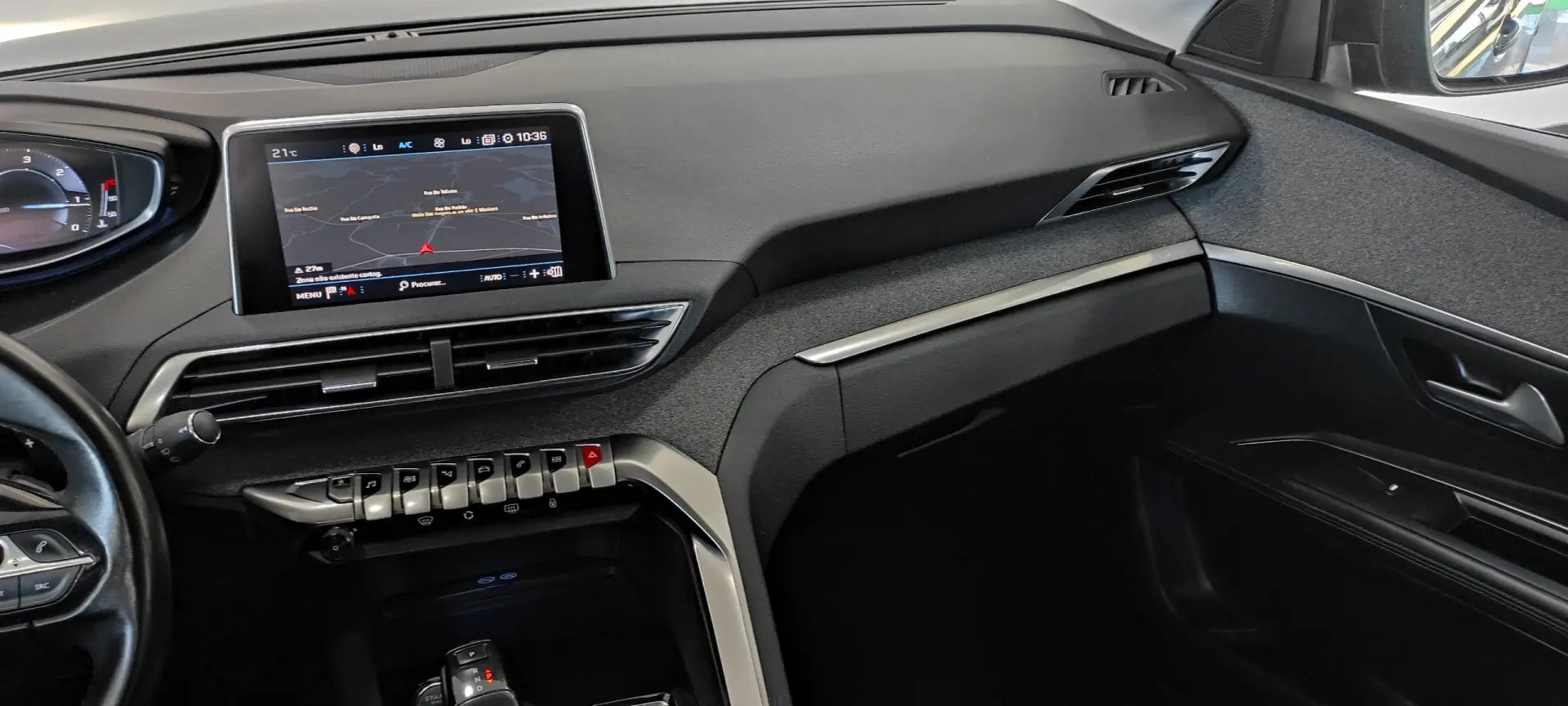 Peugeot 3008 1.6 BlueHDi GT Line EAT6 27