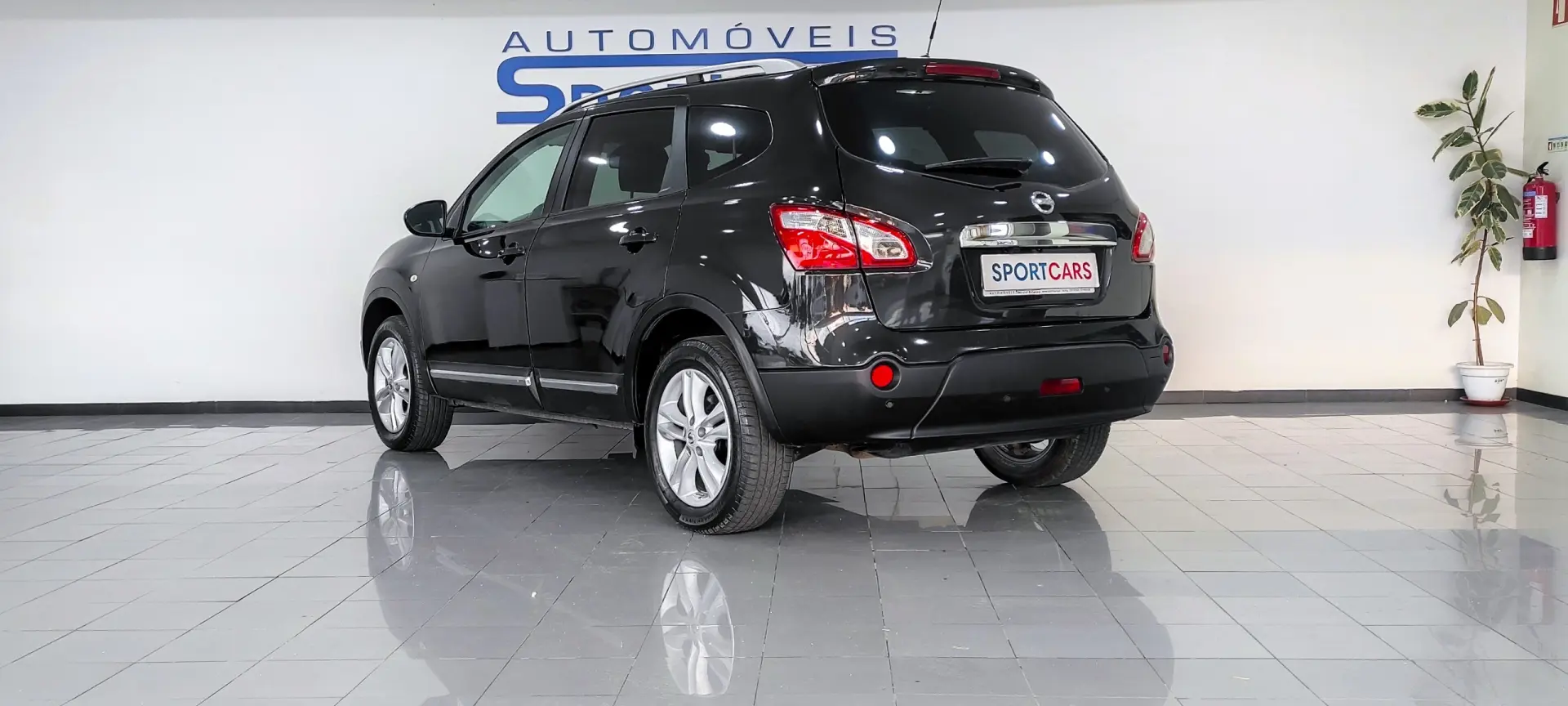 Nissan Qashqai +2 Outro 4