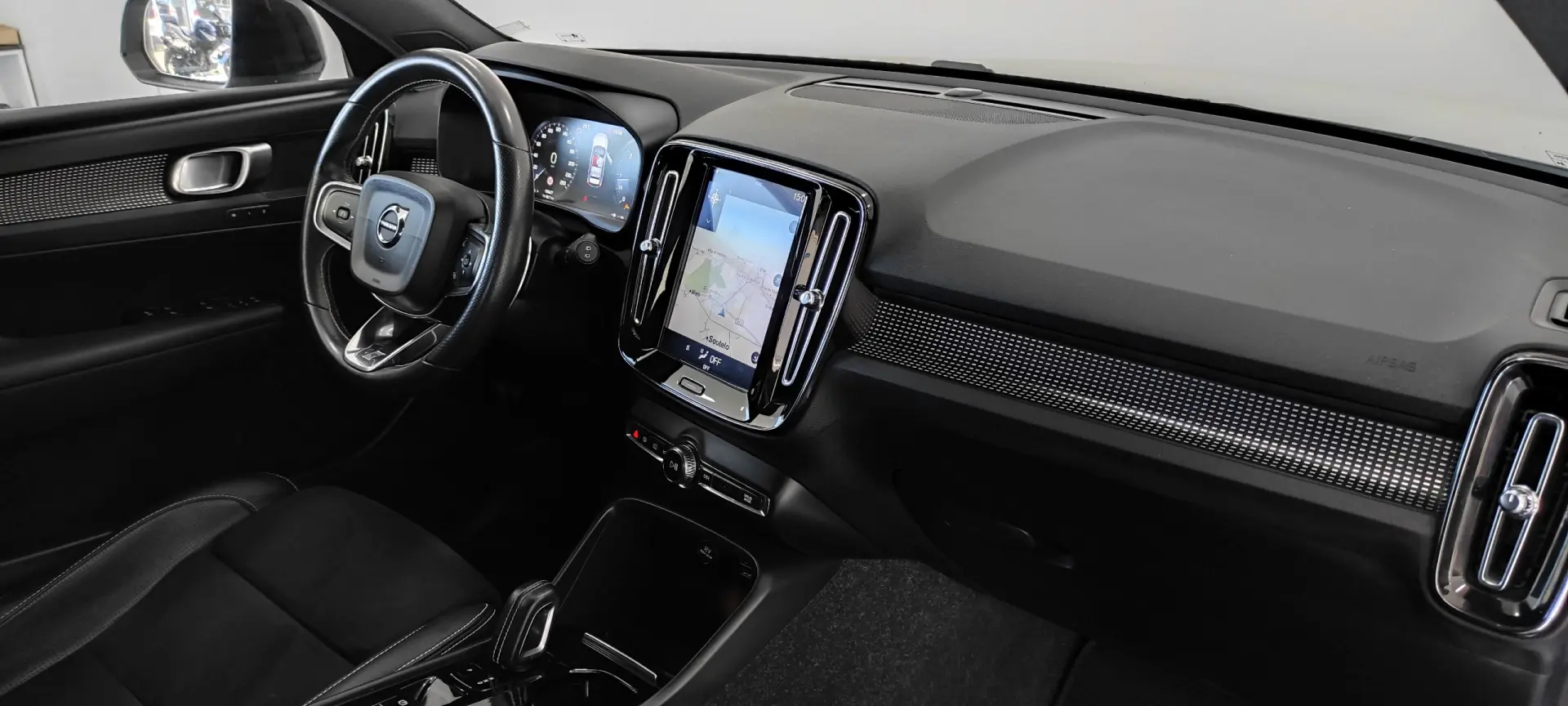 Volvo XC 40 2.0 D3 R-Design Geartronic 7