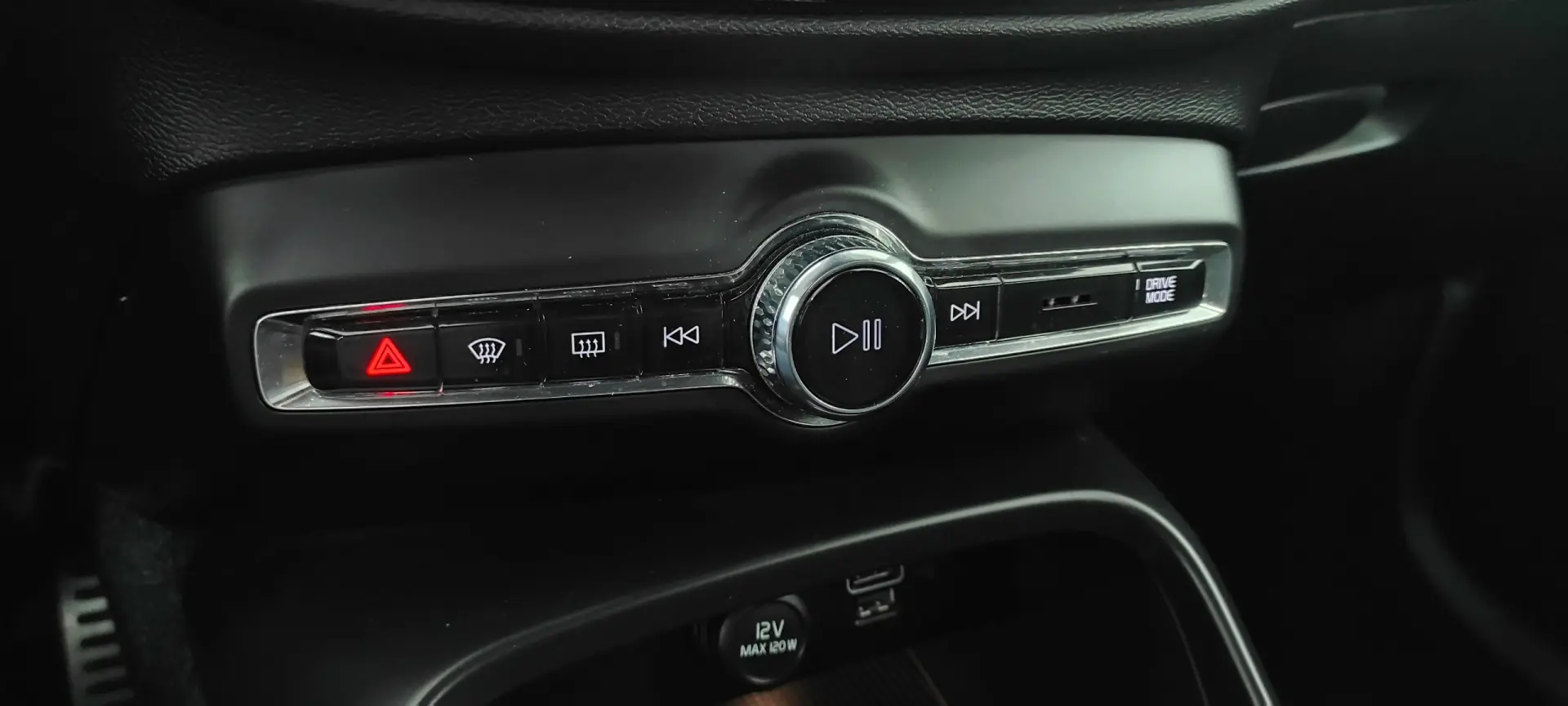 Volvo XC 40 2.0 D3 R-Design Geartronic 30