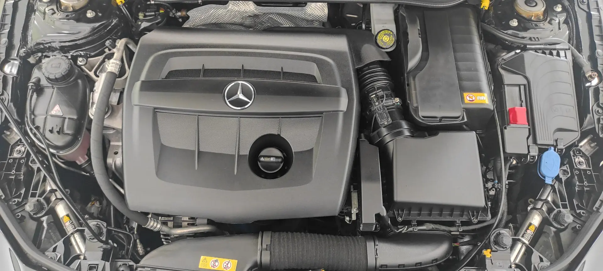 Mercedes-Benz CLA 180 d Shooting Brake AMG Line 44