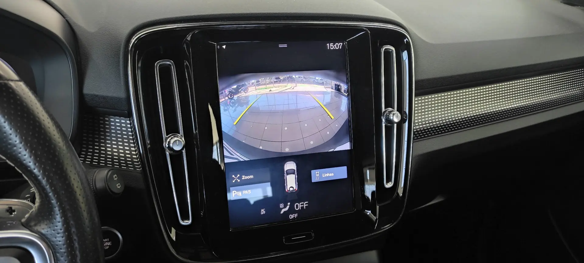 Volvo XC 40 2.0 D3 R-Design Geartronic 28