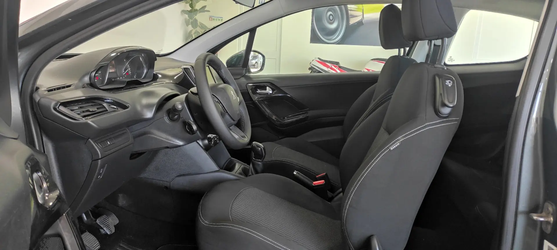 Peugeot 208 PureTech 68 Active 16