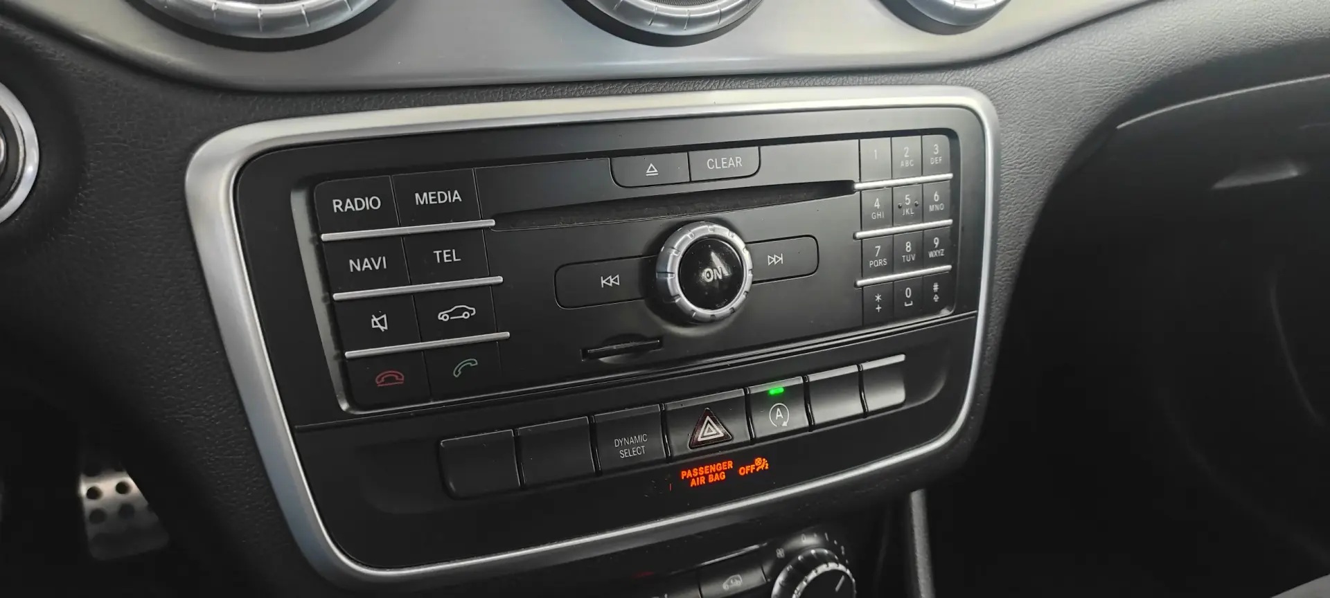 Mercedes-Benz CLA 180 d Shooting Brake AMG Line 33