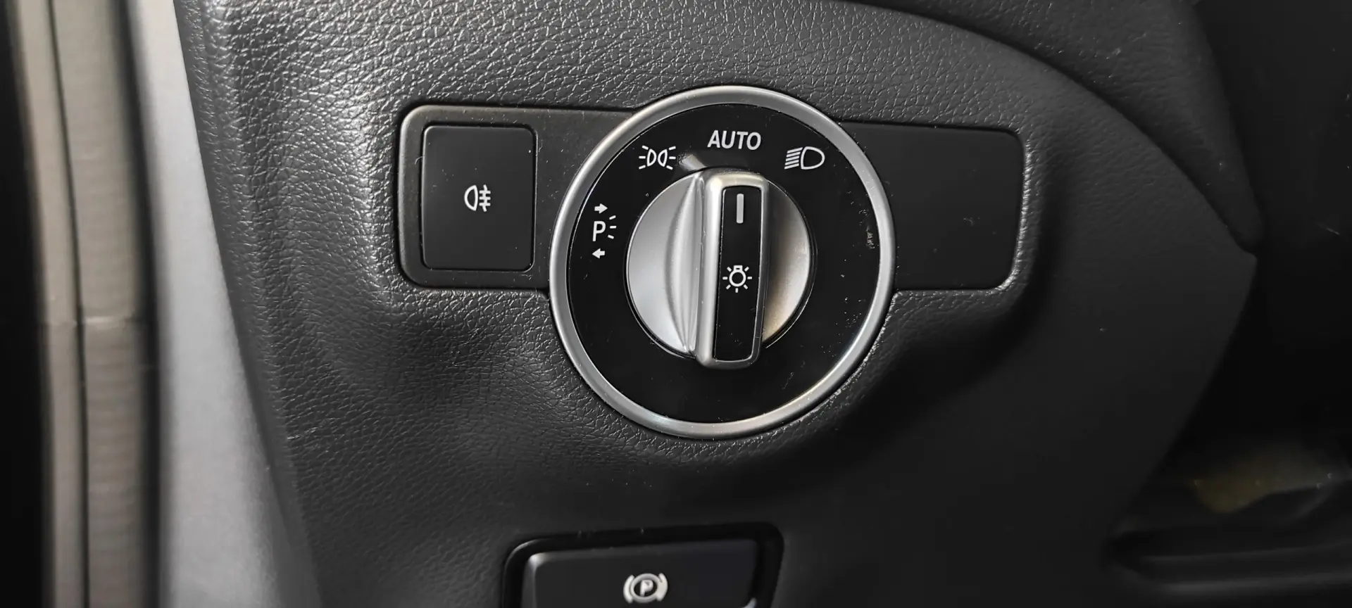 Mercedes-Benz CLA 180 d Shooting Brake AMG Line 40