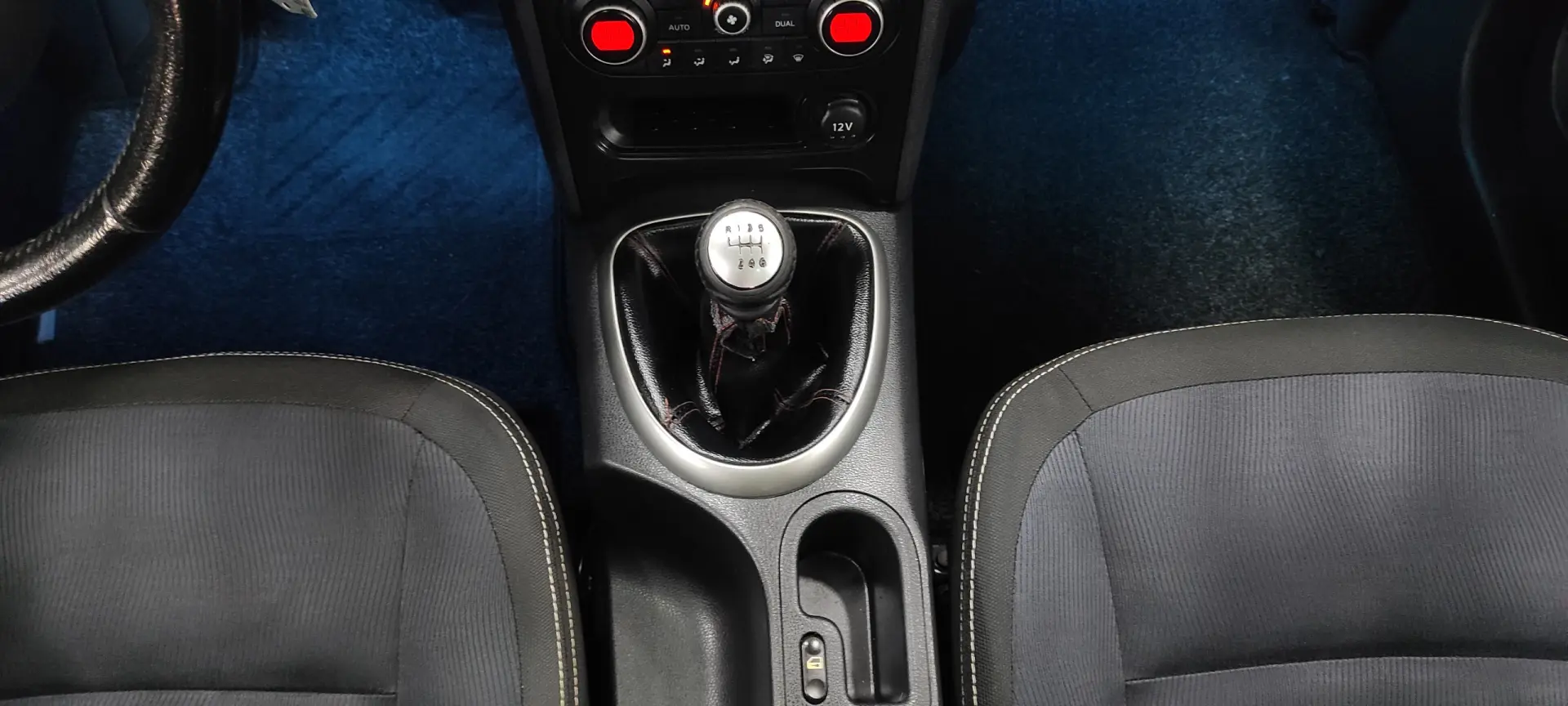 Nissan Qashqai +2 Outro 33