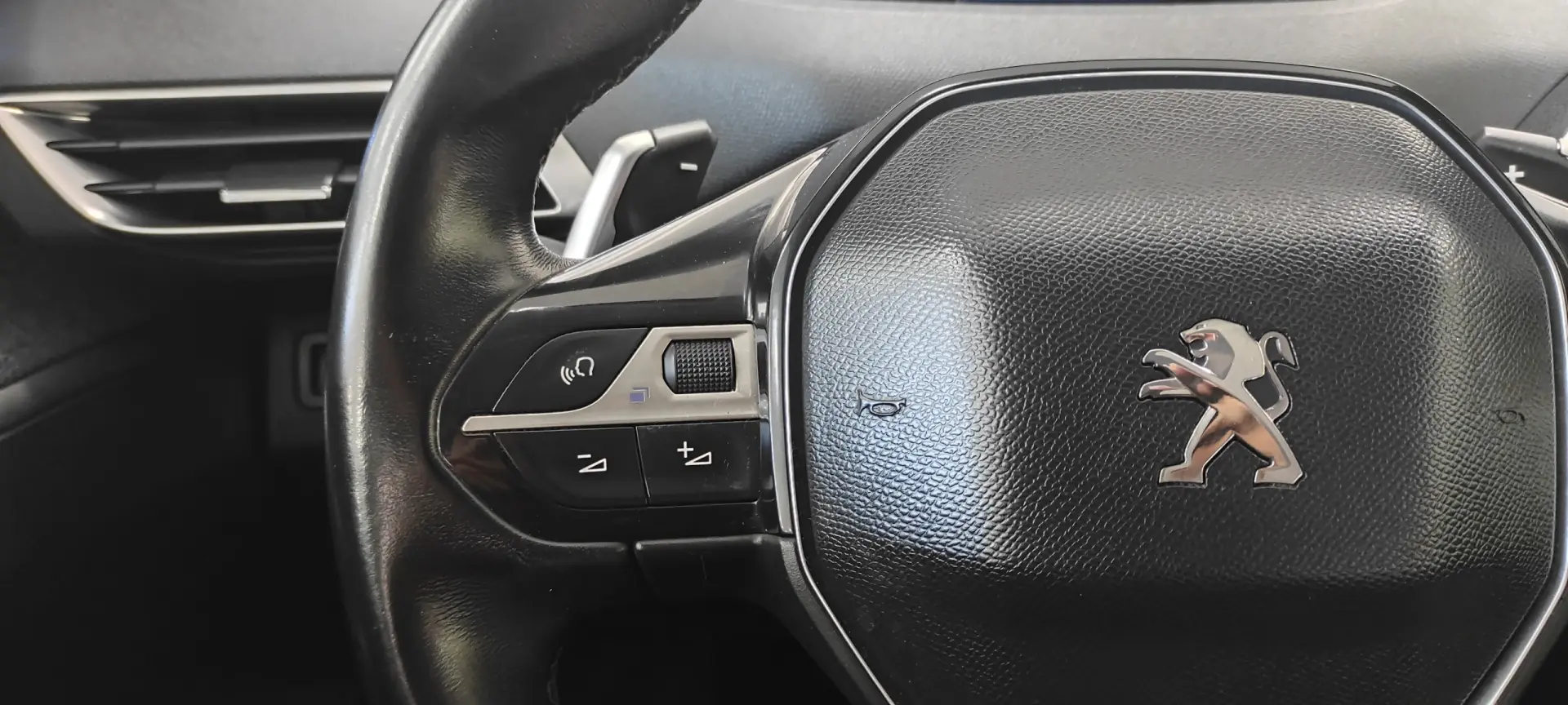 Peugeot 3008 1.6 BlueHDi GT Line EAT6 28