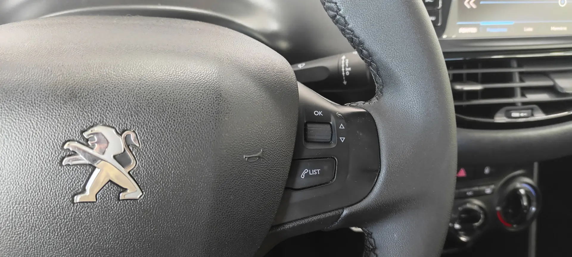 Peugeot 208 PureTech 68 Active 36