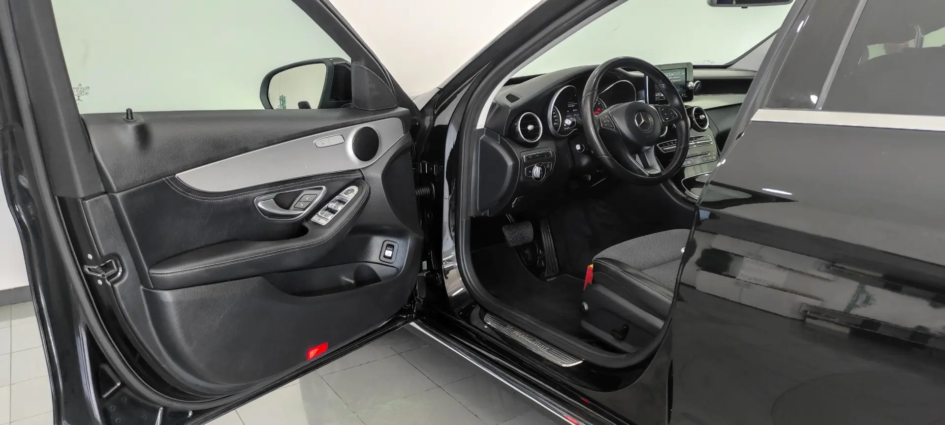 Mercedes-Benz C 220 (BlueTEC) d Station 7G-TRONIC Avantgarde 15