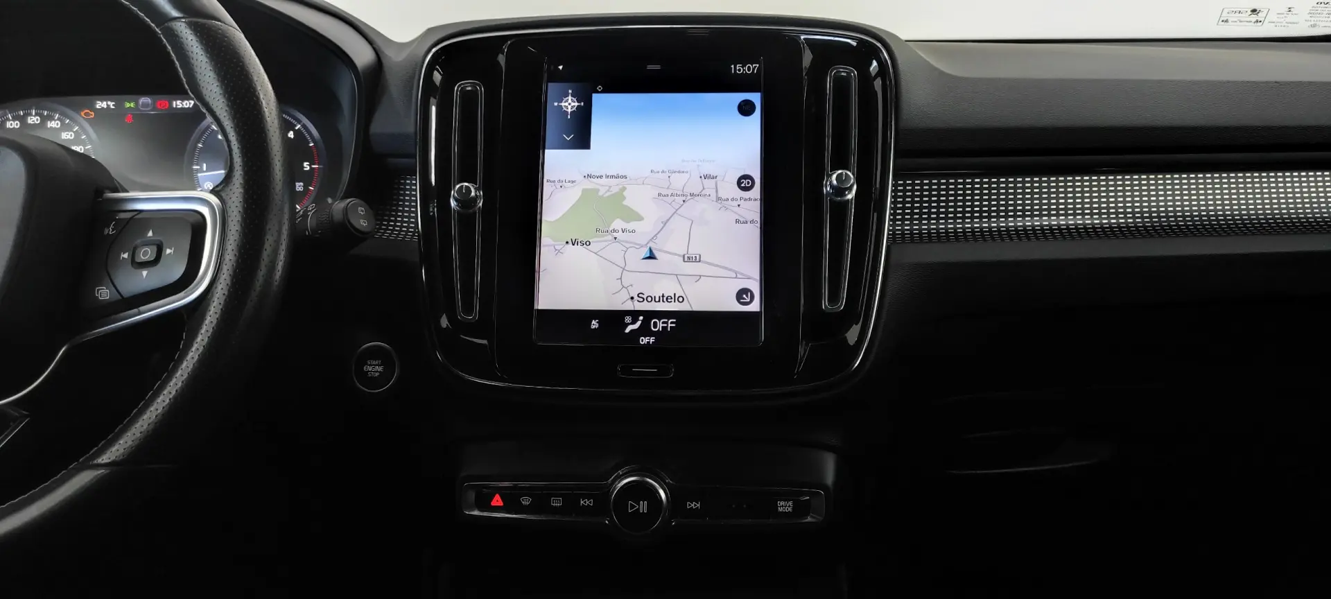 Volvo XC 40 2.0 D3 R-Design Geartronic 26