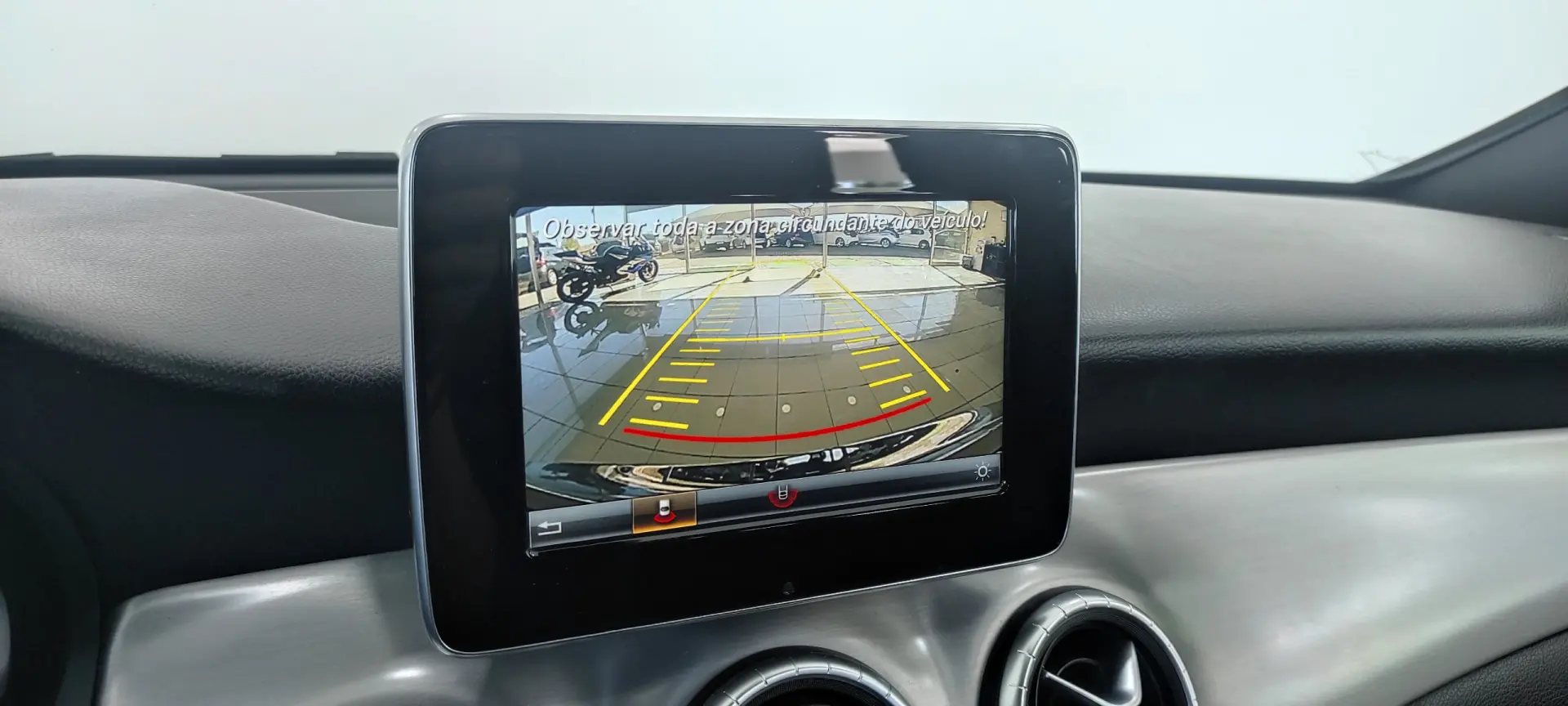 Mercedes-Benz CLA 180 d Shooting Brake AMG Line 30