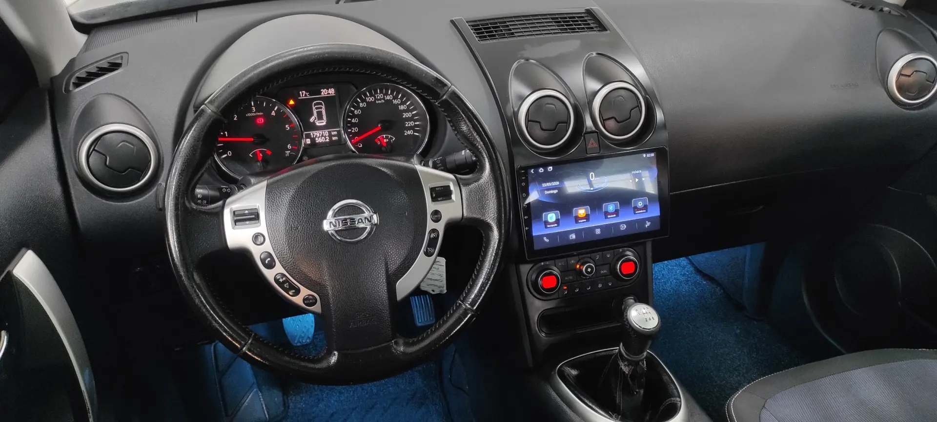 Nissan Qashqai +2 Outro 26