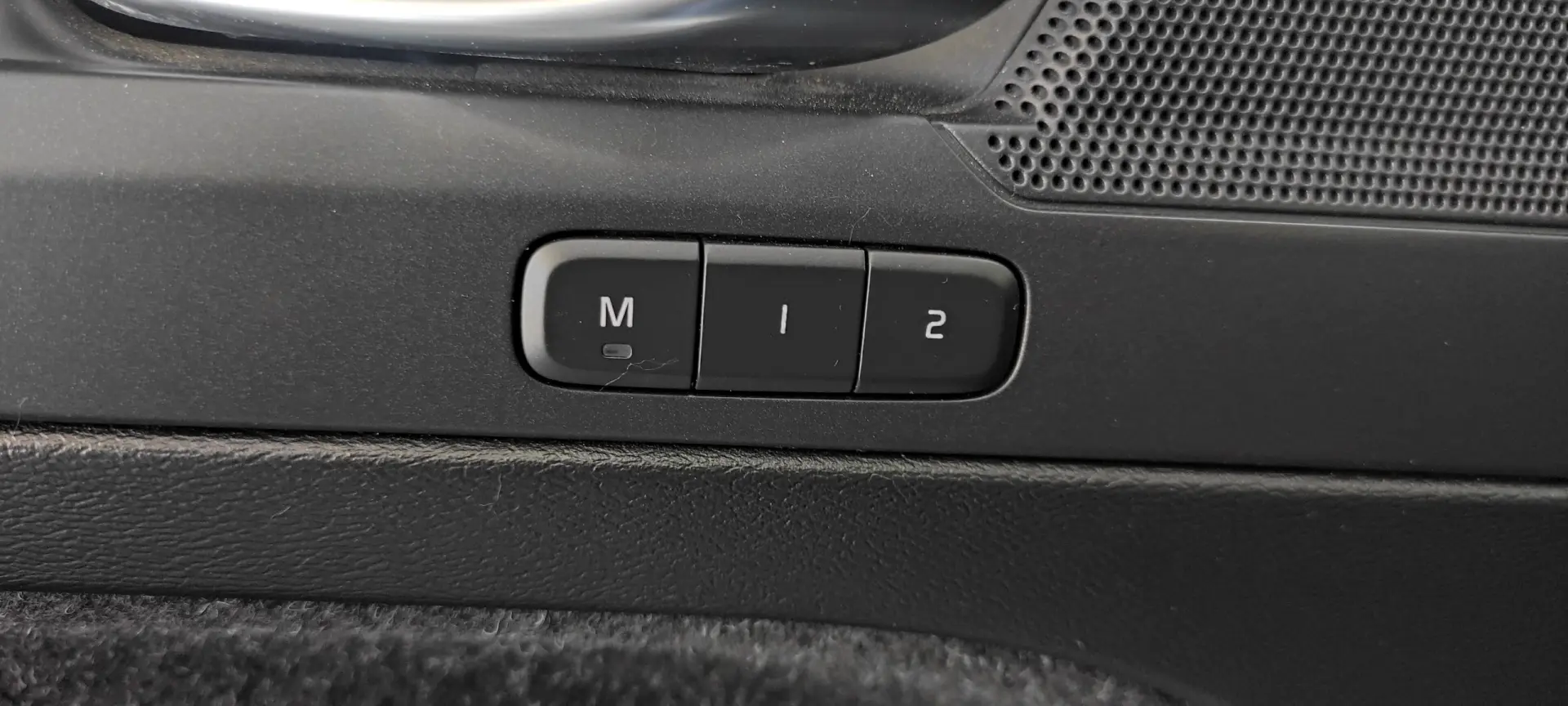 Volvo XC 40 2.0 D3 R-Design Geartronic 40