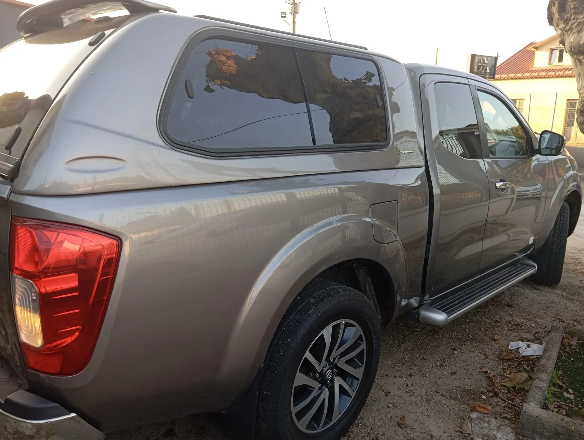 Nissan Navara 4