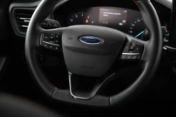 Ford Focus 1.0 EcoBoost MHEV ST-Line Aut. 15