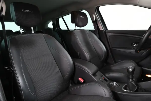 Renault Mégane Sport Tourer 1.5 dCi GT Line 4