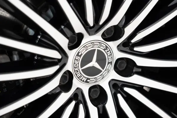 Mercedes-Benz E 300 e 20