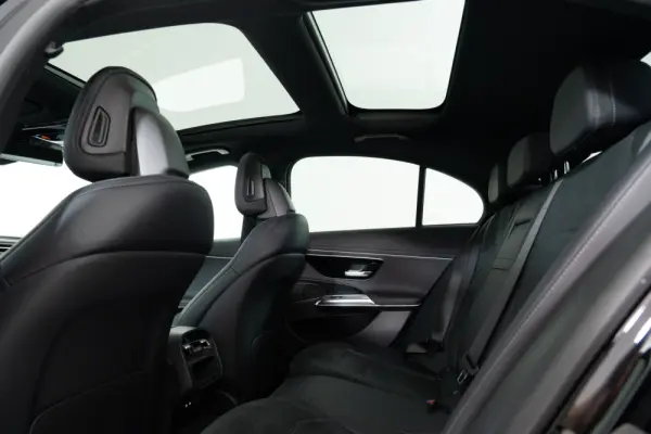 Mercedes-Benz E 300 e 35