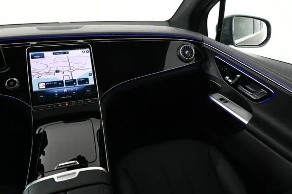 Mercedes-Benz EQE SUV 350+ 16