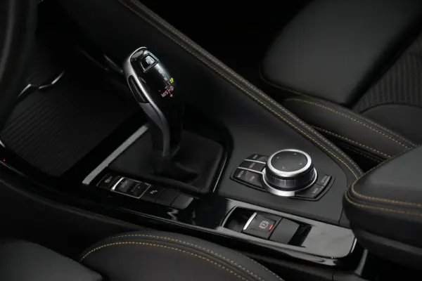 BMW X2 16 d sDrive Auto Pack M 32