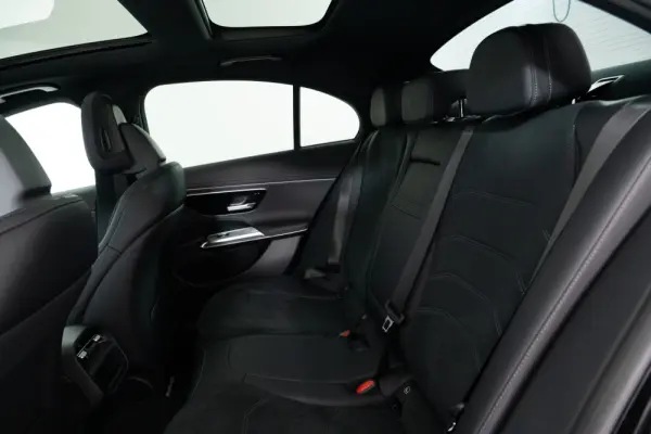 Mercedes-Benz E 300 e 34