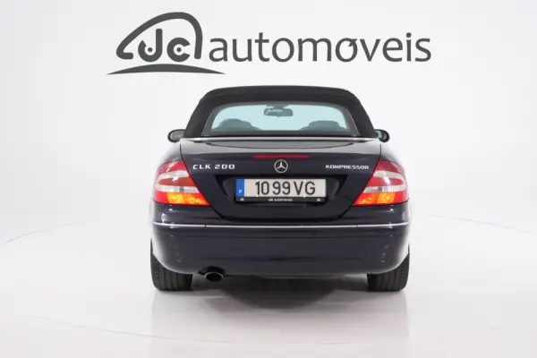Mercedes-Benz CLK 200 K Avantgarde Aut. 32
