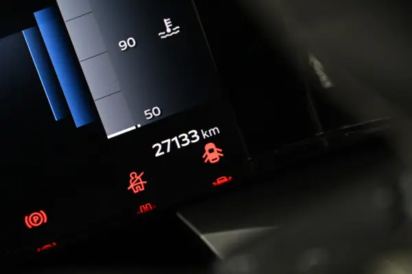 Opel Frontera 1.2 Hybrid GS eDCT 18