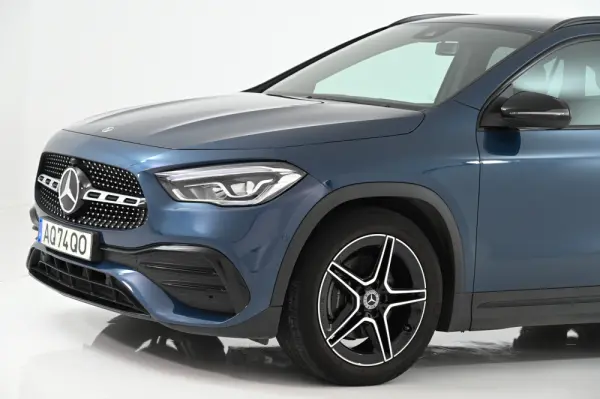 Mercedes-Benz GLA 200 AMG Line 12