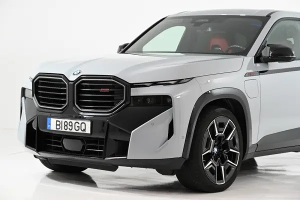 BMW XM Label Red 11